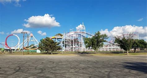 Wonderland Amusement Park - Go Wandering