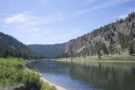 The Missouri River - WorldAtlas.com