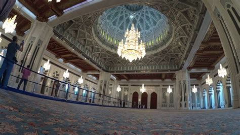 World's Second Largest Chandelier - 4k Timelapse Sultan Qaboos Mosque - YouTube