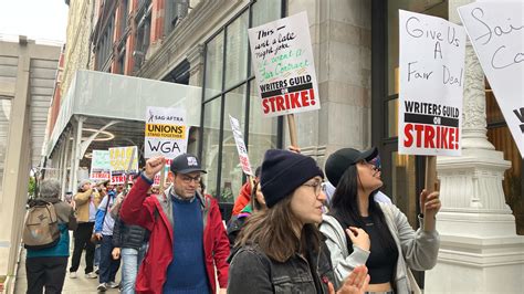 Over 11,000 TV and film writers on strike in the US : Peoples Dispatch