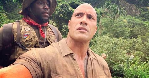 Dwayne Johnson Carries Kevin Hart in New Jumanji Set Video : comingsoon