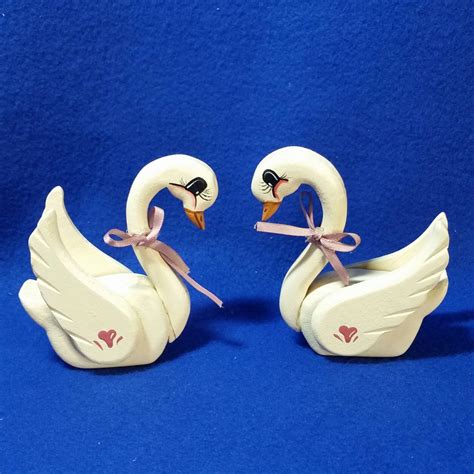 White Swan Figurine Set / White Wooden Swan Set / Hand Painted - Etsy