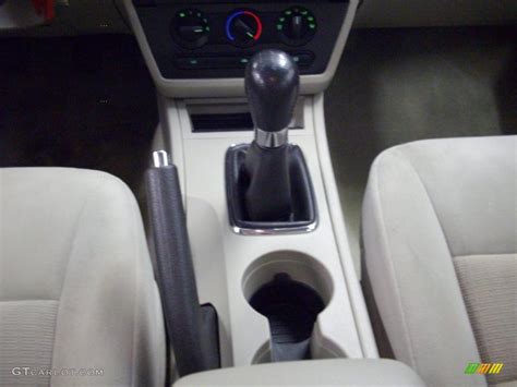 2007 Ford Fusion S 5 Speed Manual Transmission Photo #38282312 | GTCarLot.com