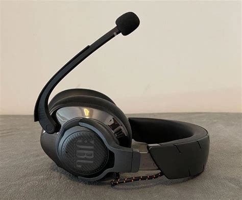 JBL Quantum 800 Wireless Gaming Headset Review