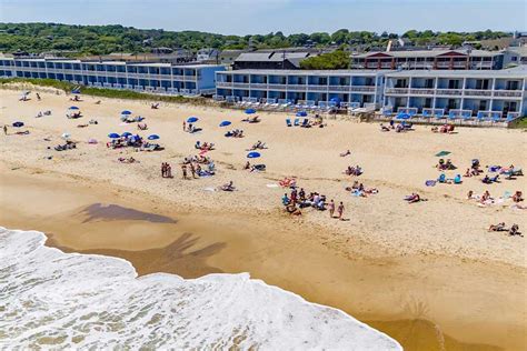 11 Hamptons Hotels on The Beach - Travelling Apples