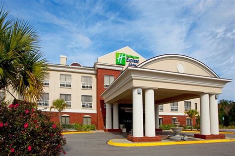 HOLIDAY INN EXPRESS & SUITES QUINCY I-10, AN IHG HOTEL (Quincy, FL ...