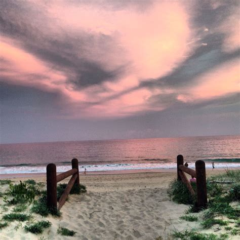 Wollongong Beach | Wollongong, Australia travel, Beach