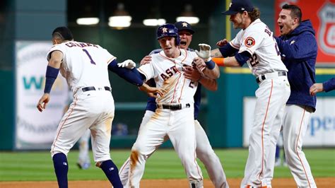 Houston Astros win thrilling Game 5 in walk-off fashion for WS lead ...