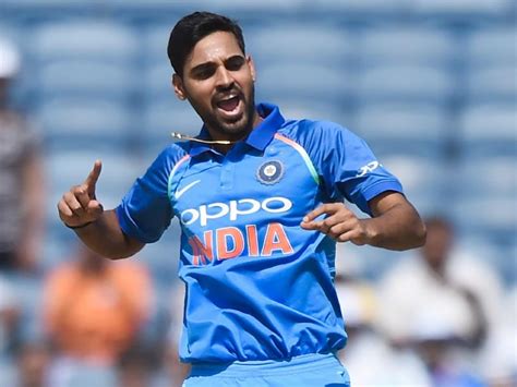 Bhuvneshwar Kumar - Bhuvneshwar Kumar Biography - Facts, Childhood ...