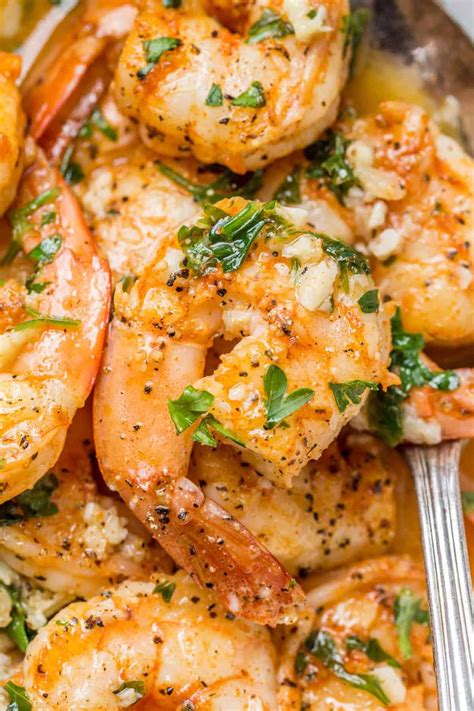 EASY Shrimp Scampi Recipe - Valentina's Corner