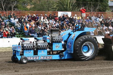 Tractor pulling - Wikipedia