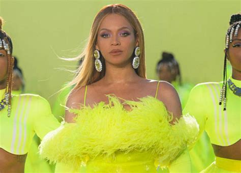 Beyoncé Just Shocked Fans & Dropped a Brand-New Song Earlier Than Expected