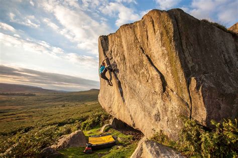 Introduction to Bouldering - Beyond the Edge