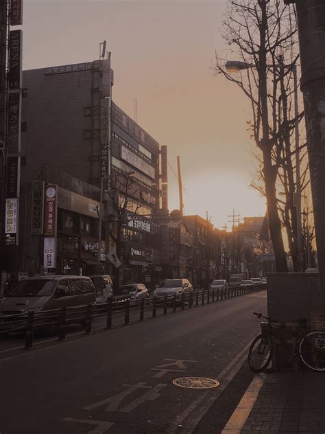 #korea #streets #sunset #city #seoul #street #sun #aesthetic | Aesthetic korea, City aesthetic ...