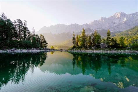 Complete Guide to Visiting Lake Eibsee in the Bavarian Alps - Travel your way | Best things to ...