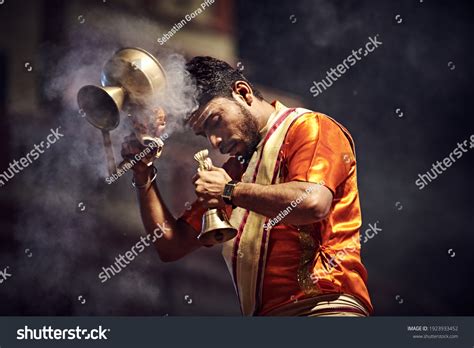 Varanasi Aarti: Over 4,834 Royalty-Free Licensable Stock Photos | Shutterstock