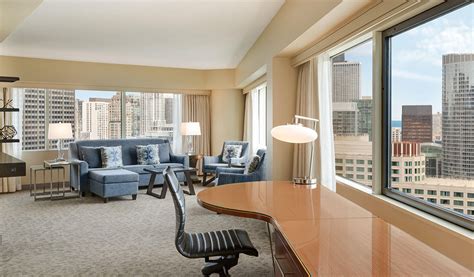 Corner Lifestyle Suite - Swissotel Chicago