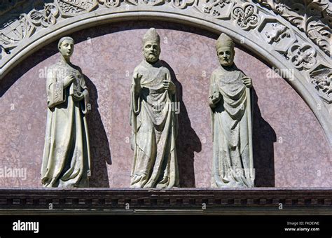 Entrance Door Pediment Sculptures, Perugia Cathedral, Italy Stock Photo ...