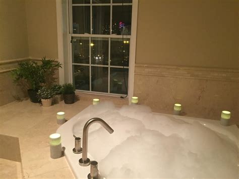 Romantic Penthouse Getaway with Jacuzzi - Houses for Rent in ...