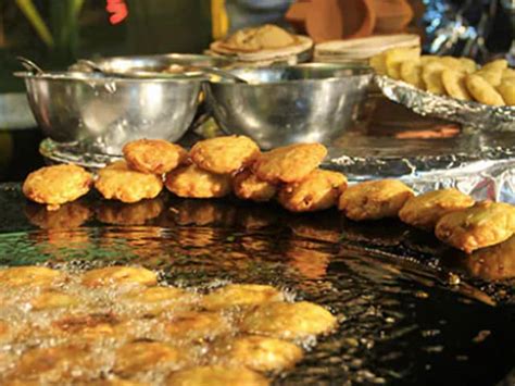 6 North Indian Snacks That Never Fail To Impress