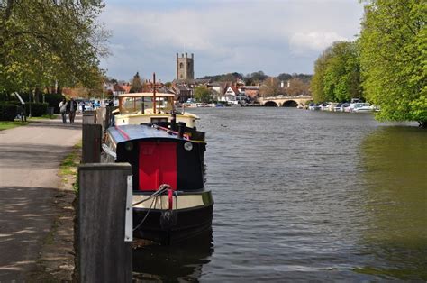 Henley-on-Thames in Henley-on-Thames Oxfordshire - Quintessentially English regatta town that ...