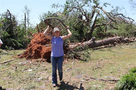 Tuscaloosa Alabama Tornado Relief | Aftermath, Destruction a… | Flickr