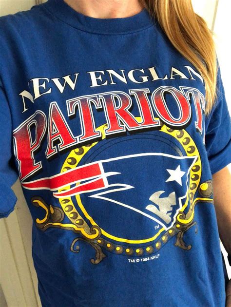 SOLD Vintage 90s New England Patriots T-Shirt, Logo 7 #newengland #patriots #vintagetee | Logo 7 ...