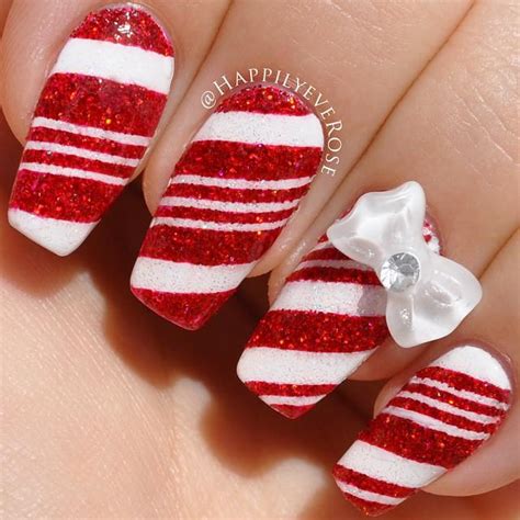 Candy Cane Nail Art