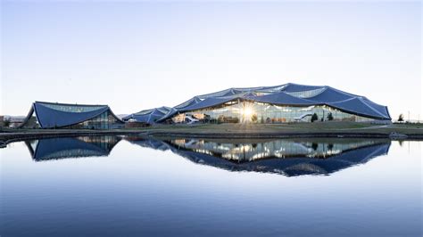 Google’s New Bjarke Ingels– and Thomas Heatherwick–Designed HQ Shows the Future of Office Spaces ...