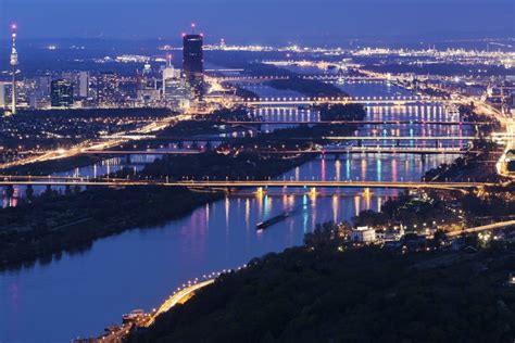 Danube River Dinner Cruise, Vienna