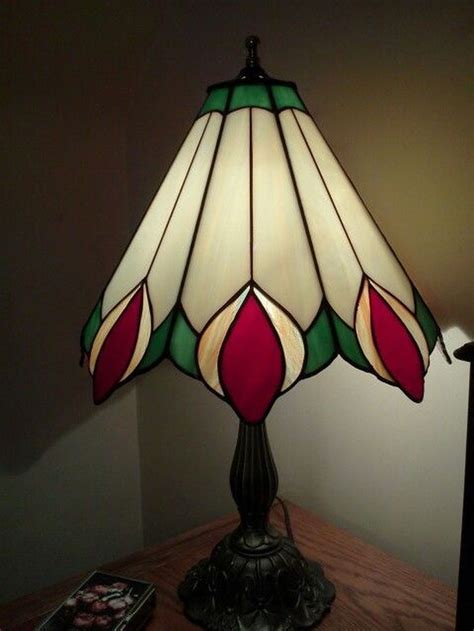 35 Fabulous Antique Glass Lamps Shades Design Ideas | Stained glass ...