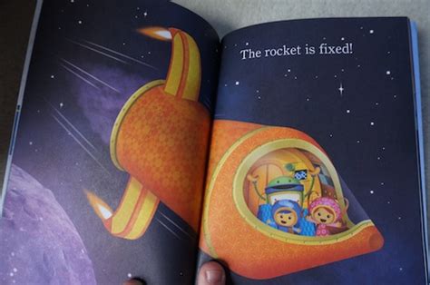 Book Review: "Team UmiZoomi Outer-Space Chase"