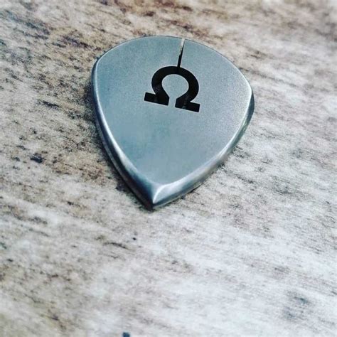 Best Metal Guitar Picks - Guitar Pick Reviews