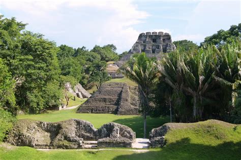 5 Famous Attractions in Belize