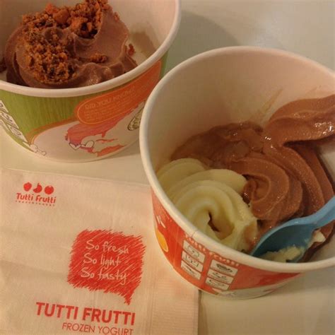 Tutti Frutti - Ice Cream Parlor