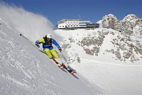 Dachstein Glacier • Ski Holiday • Reviews • Skiing