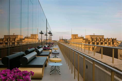 W Amsterdam Hotel Review: A Luxurious Urban Retreat