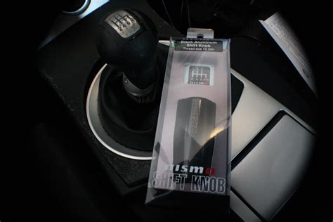 How to replace your Nissan 350Z shift knob with an aftermarket knob...