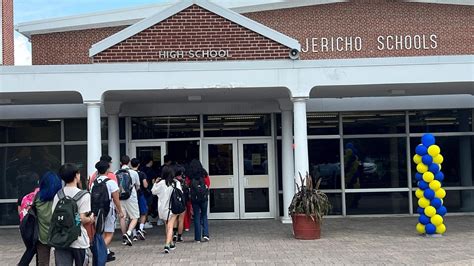 Jericho schools open, first on LI to begin classes - Newsday