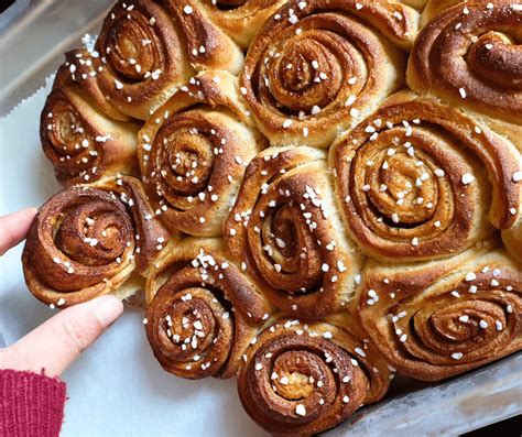 Sweden celebrates the day of the cinnamon buns or kanelbullar!