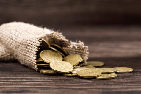 Family Finds One Million Pennies In Mysterious Basement Discovery ...