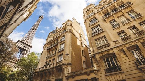 The 7th Arrondissement in Paris - Quintessential Parisian Neighborhood