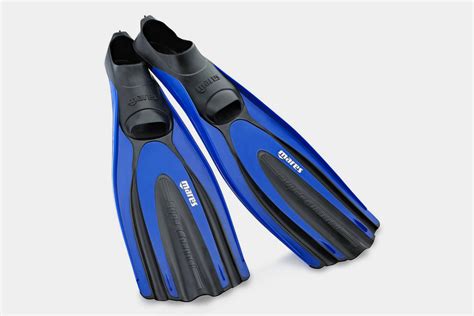 The 10 Best Snorkeling Fins | Improb