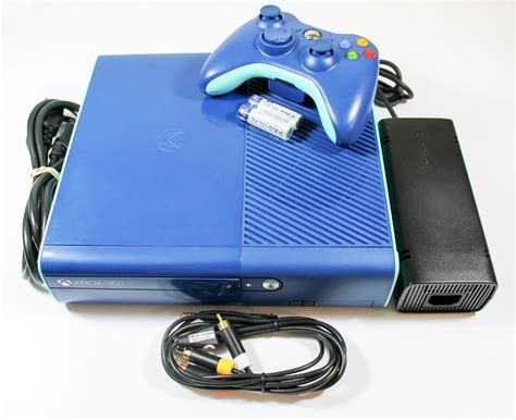 Xbox 360 E 500GB Special Edition Arctic Blue System with Blue Controller