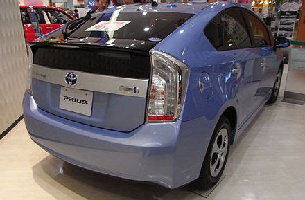 Toyota Prius Plug-in Hybrid - Wikipedia