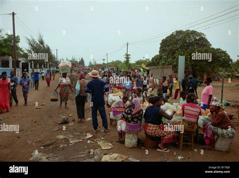 Mozambique Food market on the street Stock Photo - Alamy