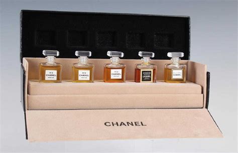 SET of 5 CHANEL Perfume, Parfum Sampler Miniatures