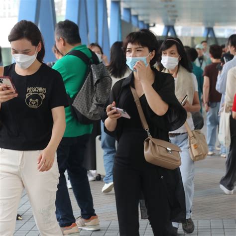 Hong Kong flu season ends as patient numbers and hospital admissions drop, while rise of Covid ...