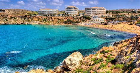 Beach hotels in St. Paul's Bay, Malta