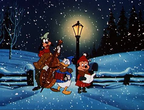 Holiday Film Reviews: Pluto's Christmas Tree